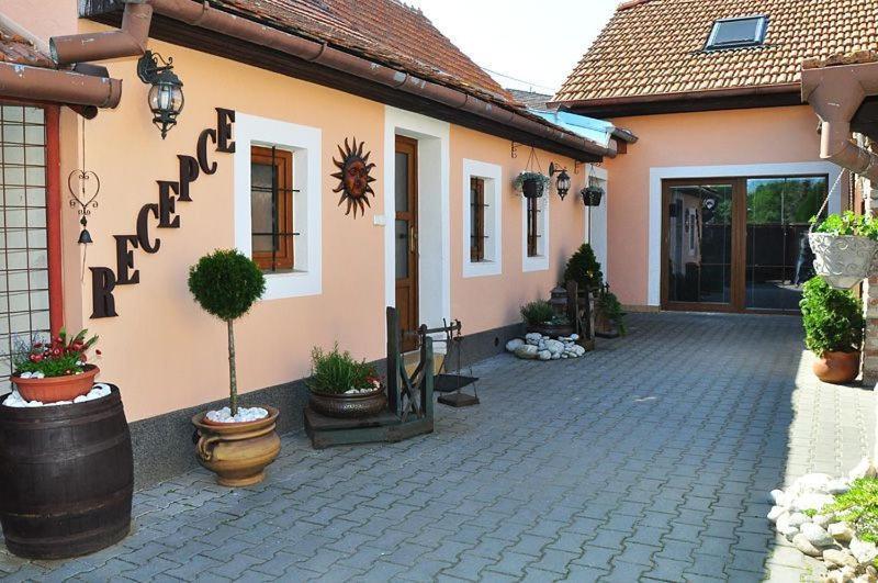 Penzion Farma Lednice Dış mekan fotoğraf